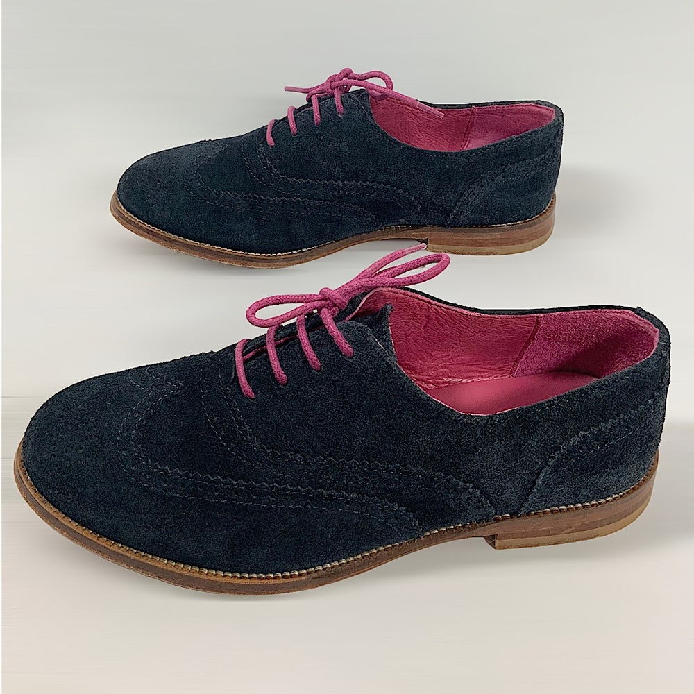 Boden Navy Suede Oxford Shoes with Pink Lining and Laces